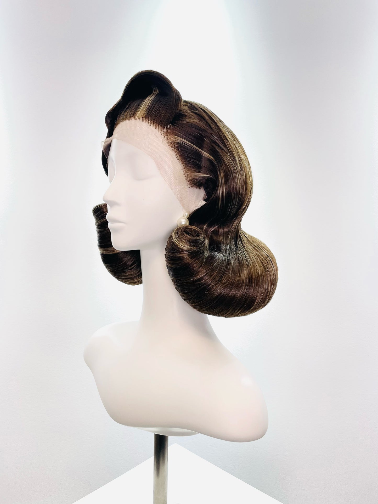 Decent French Hairstyle (Dark Brown)