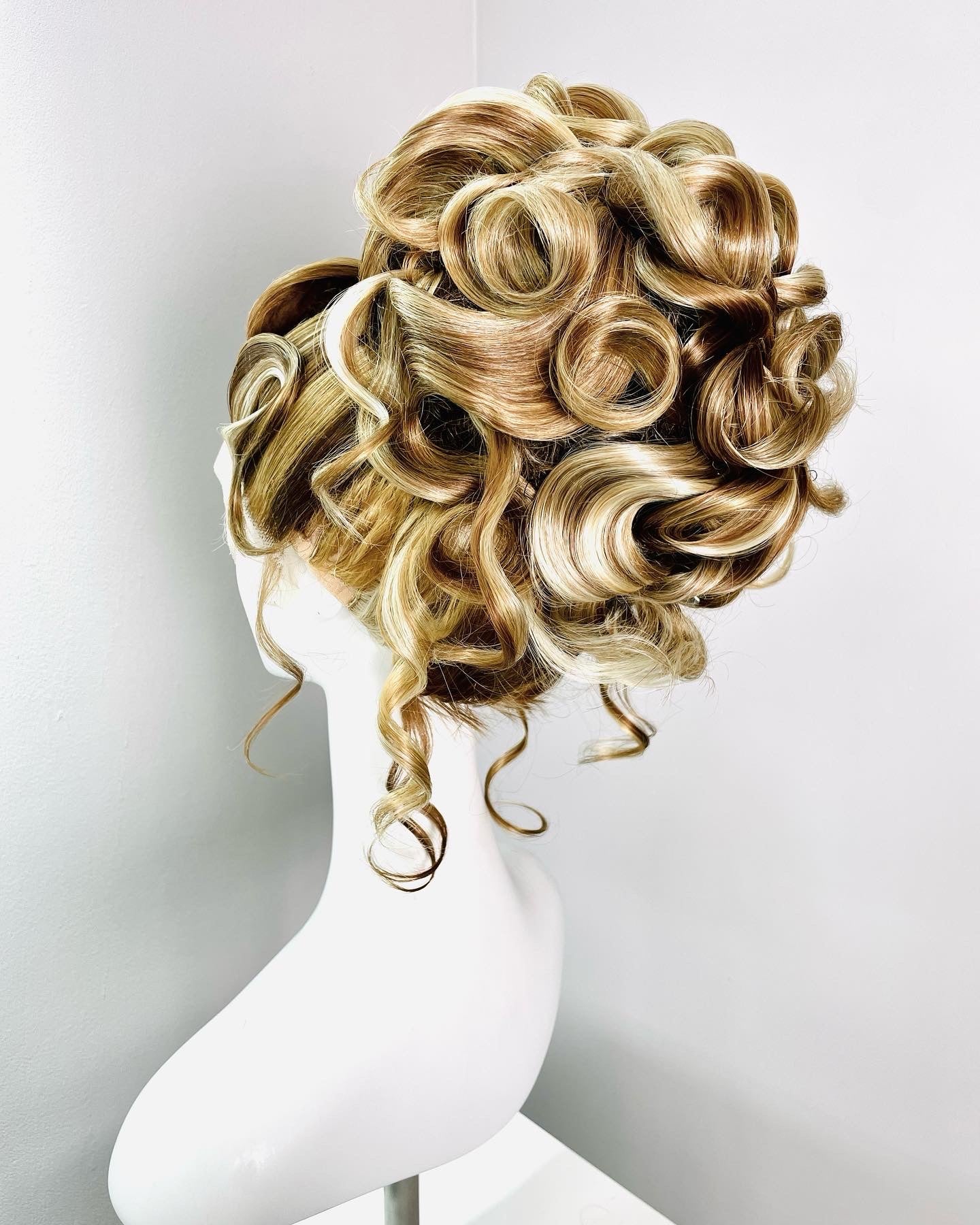 Classical (flaxen)
