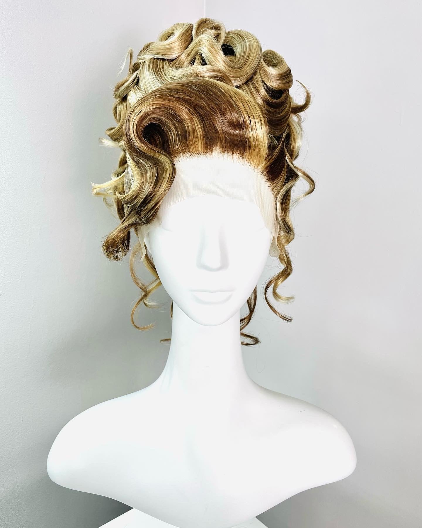 Classical (flaxen)