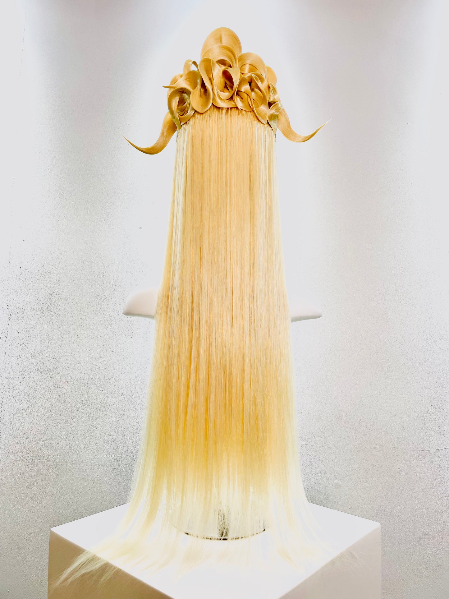 Blonde Pyramid